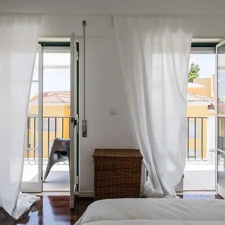 Premium With Terrace Near The River Lizbona